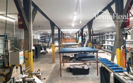 výrobno-skladové haly s výborným prístupom na diaľnicu