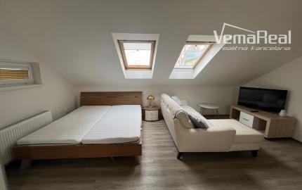 Na prenájom 1. izbový byt v Seredi