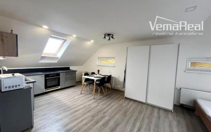 Na prenájom 1. izbový byt v Seredi