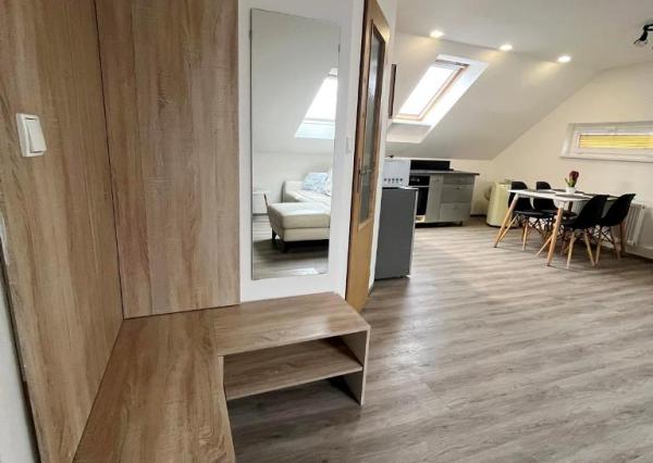 Na prenájom 1. izbový byt v Seredi