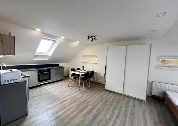 Na prenájom 1. izbový byt v Seredi