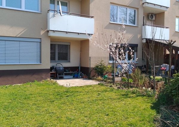 Na prenájom 3izb. Meander s predzáhradkou