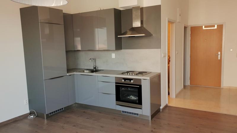 RK VEMA REAL, v Seredi 2izb. na prenájom